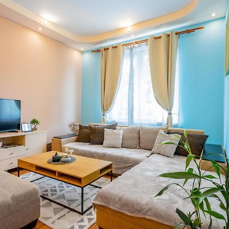 Spacious 3Bd Central Apartment Sofia Exterior photo