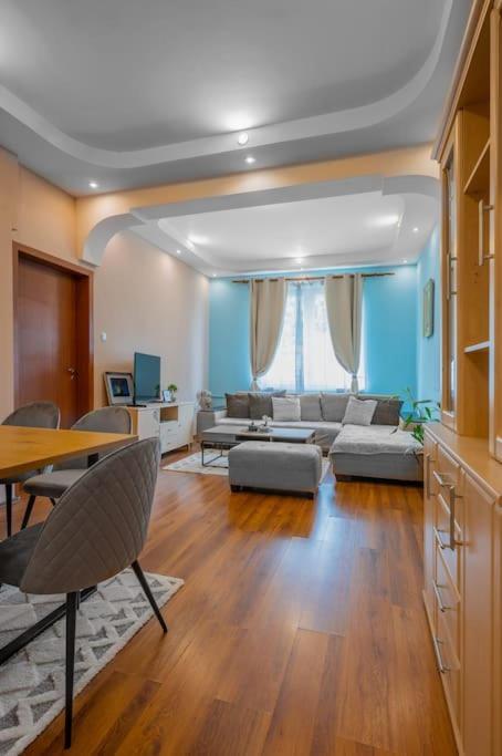 Spacious 3Bd Central Apartment Sofia Exterior photo