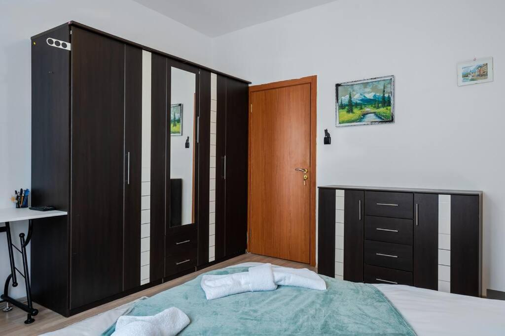 Spacious 3Bd Central Apartment Sofia Exterior photo
